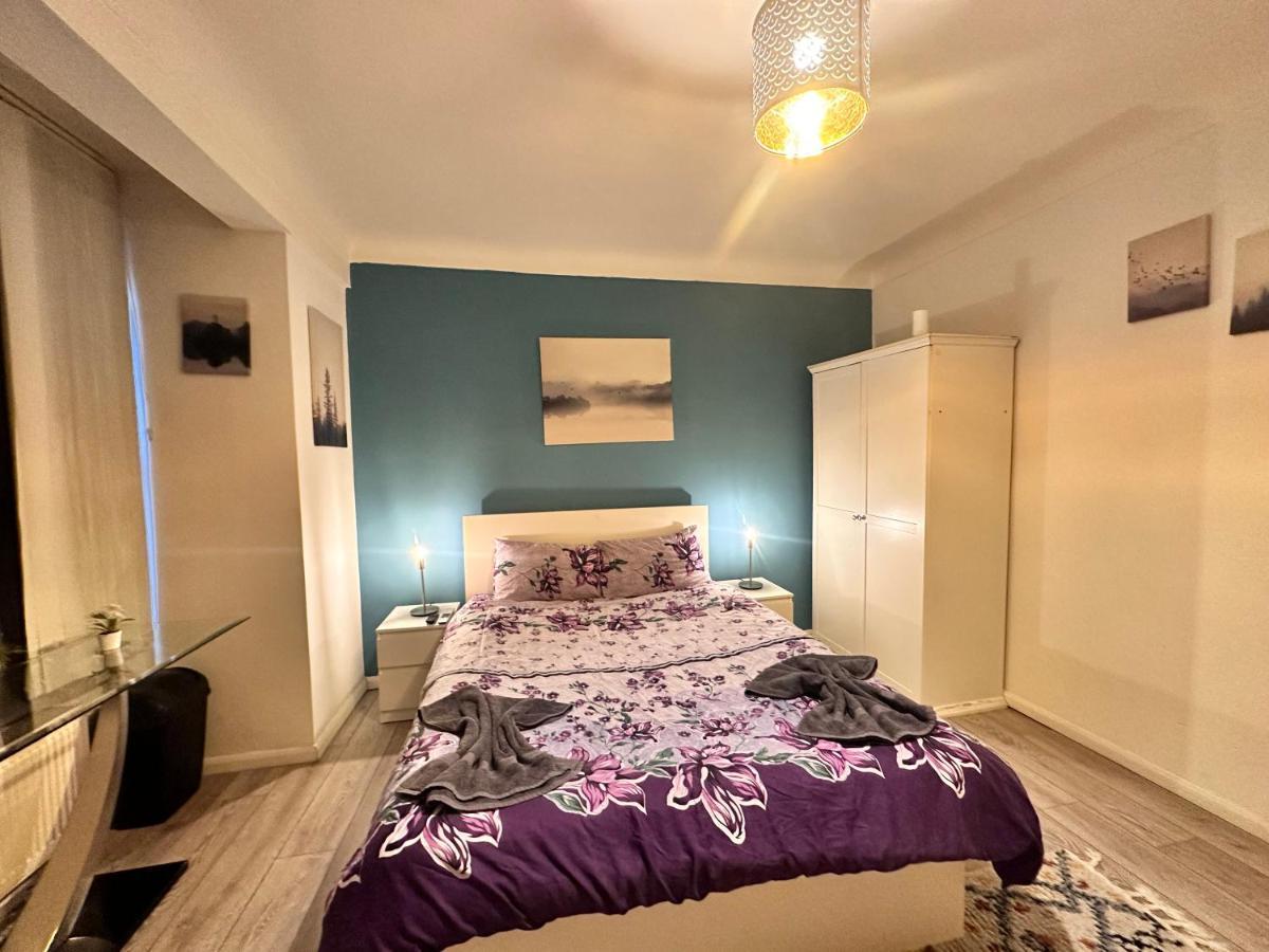 Lovely 2-Bedroom Apartment In Central Londra Exterior foto